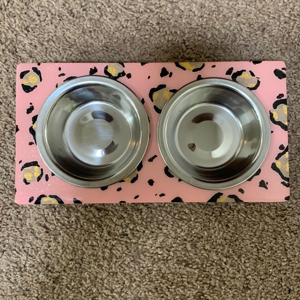 Small Pink Animal Print Wood Pet Feeding Station